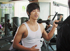 east-asia-guys:  This is nice: http://tmv.proto.jp/#!/east-asia-guys/random 