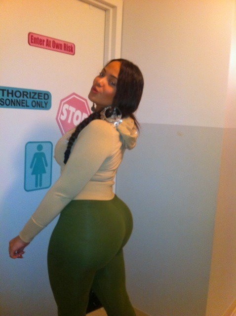 coolrunin:  Stephanie Santiago