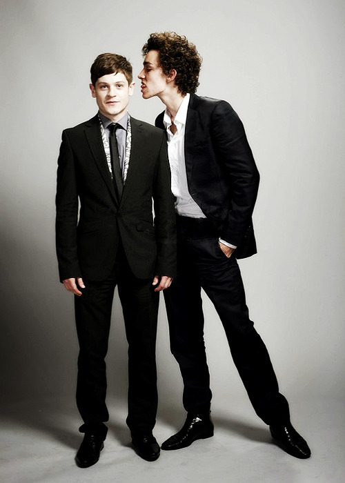 just watching the 3rd episode of series three now! oh simon!