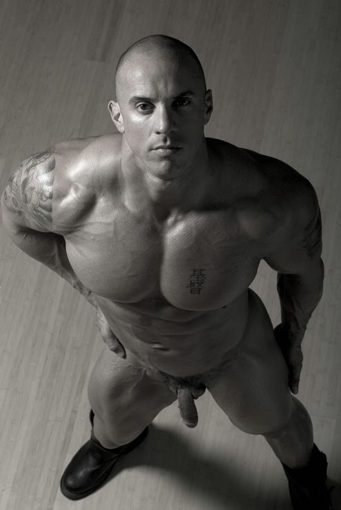 fuckyeahdaddies:  From Fuck Yeah Daddies! 