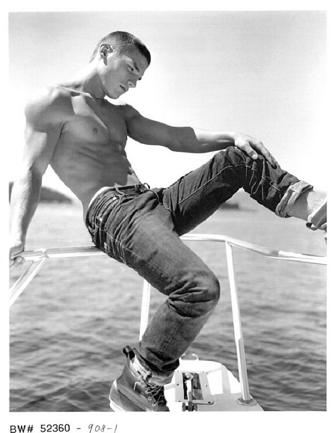 nelsoncarpenter:  hunkdude:kerrydegmanfan:  Kerry Degman by Bruce Weber for Abercrombie