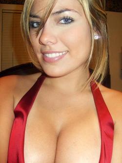 Cleavage Lover