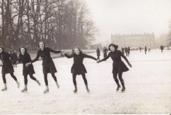 aacissej:  Penrhos school girls skating on the frozen Canal Pond during their occupation of Chatsworth House in the Second World War. 