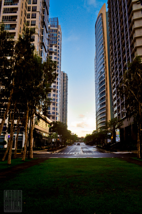 Bonifacio Global City Ocular for WWSWWCOE MV Shoot (portraits) 23 October 2011