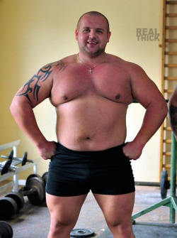bearbeef:  real-thick:  MUSCLE CHUB MONDAY  Oh meat.  look it all that delicious meat. 