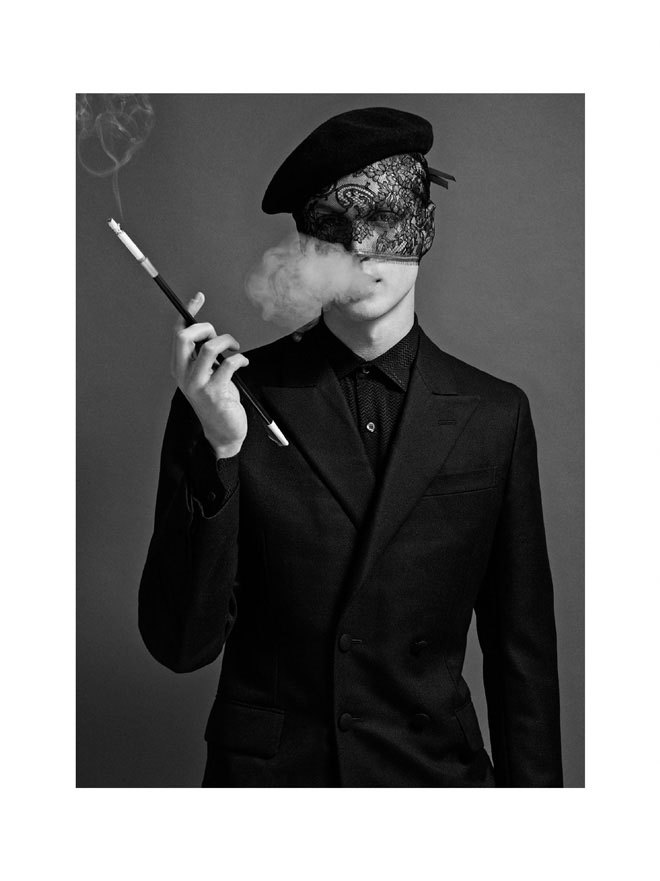 laudanumandarsenic:  gothified:sinistersartorialist 