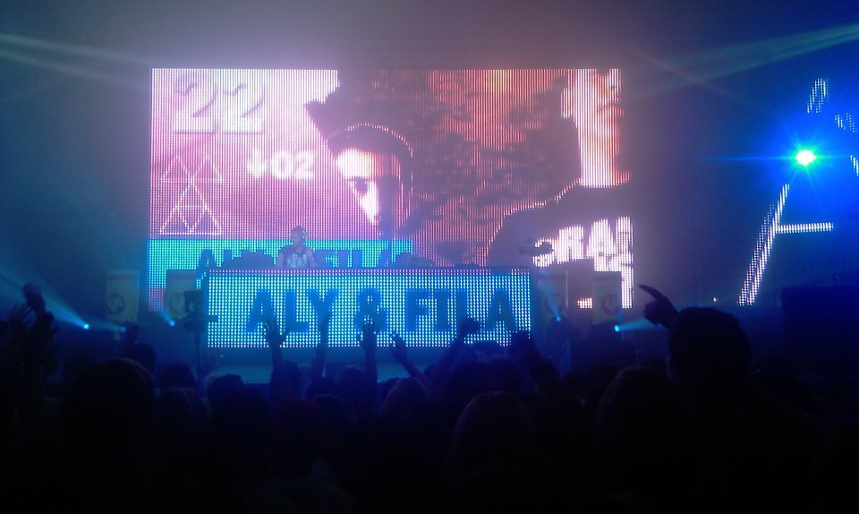 m0narchh:  NERVO or Aly &amp; Fila?? uhmmm? UHRRRRMMM!!!? D: 