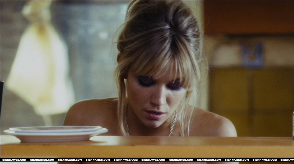 substancem:  Alfie (2004)