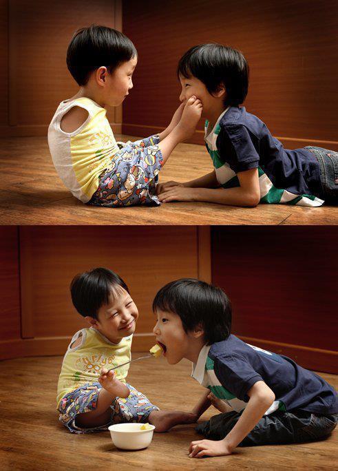 broadwaydinosaur:nazzandi:“You don’t have to be perfect to share”;A touching photograph about the po