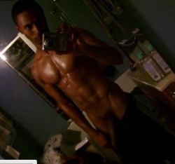 nudeselfshots-blackmen.tumblr.com post 16509809859