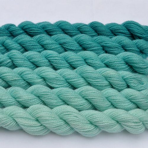 s-h-e-r-b-e-t:  c-o-l-o-u-r-i-z-e:   More boho turquoise here (:   (via imgTumble)
