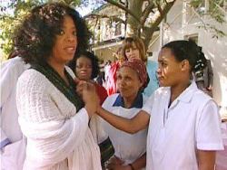 nahums84:  Oprah wearing Habesha Clothing :P 