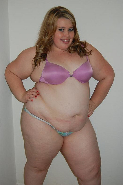 makemeplumper:     MAKEMEPLUMPERâ€™s adult photos