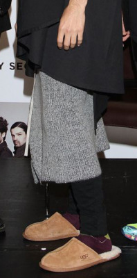  A man that wears a slipper/skirt combo just won a style award…..your argument is invalid. 