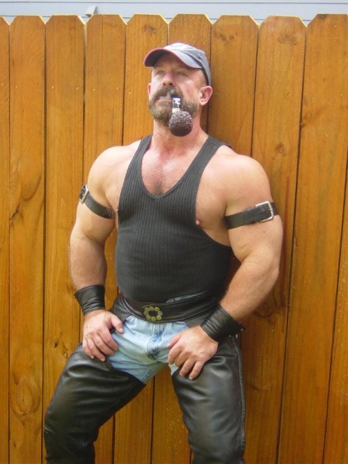 daddyandcubby:  roughpipedad53:Damned hot Pipe Daddy foreplay. I know this feeling. If Cubby and I hadn’t yet met and I was standing like this in a bar, before long he would be by my side, wanting to touch my beard and chest fur. And before long he’d