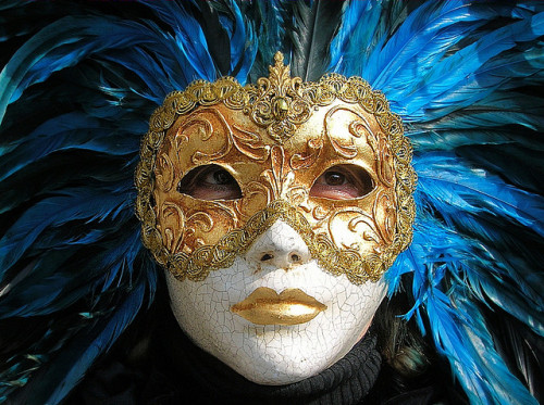 maschera blu by pietro_C on Flickr.il fascino misterioso della maschera veneziana.