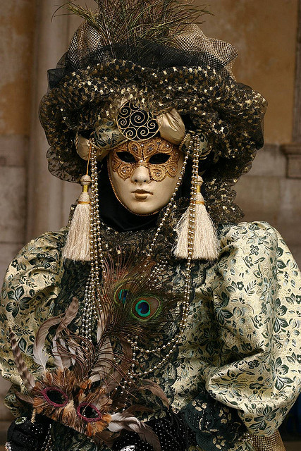 Scenes from the 2004 Carnivale in Venice (IMG_4762a) by Alaskan Dude on Flickr.