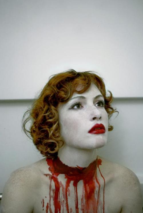 godessofhell:  The blood make-up doesn’t look too real after inspection but, I am simply in love with the mime-like model.  I could assist if you like