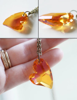 littlefever:  (via Astral Pink &amp; Tangerine Orange Swarovski Crystal by LittleFever) 