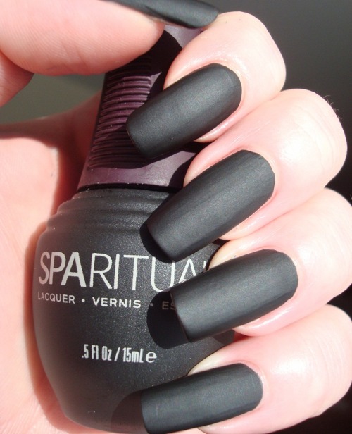 @wherefashionis Black nails! FashionIs&hellip;