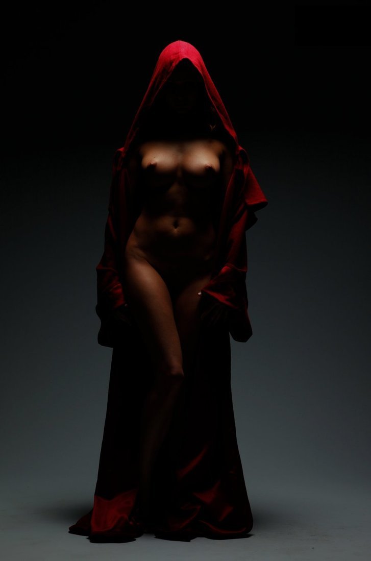 vicious-rumors:  simplewishes:  demonic temptations Michael G. Brown photographer