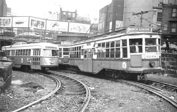 oldboston:  Boston MTA Tremont PCC 3007 &amp; Boston MTA Center-Entrance car