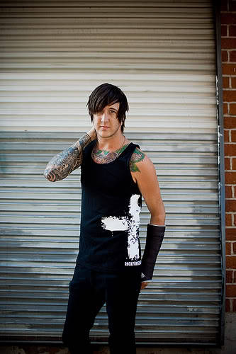 For more Of Mice & Men photos follow : http://ofmicen-men.tumblr.com/
