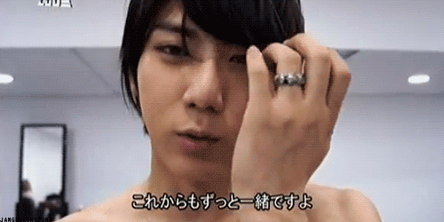 6bcome1:  janghyeonseung:  gif-ed these for topless seung tbh  And I though this
