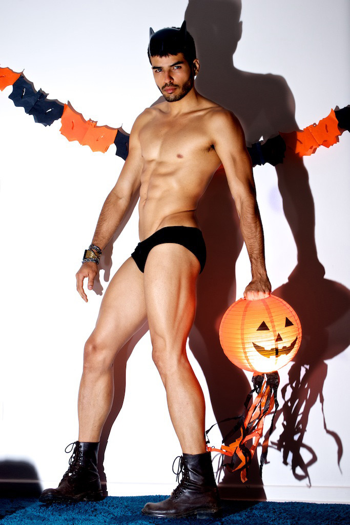 red-meat:  “Trick or Treat” IV by Fred Othero 