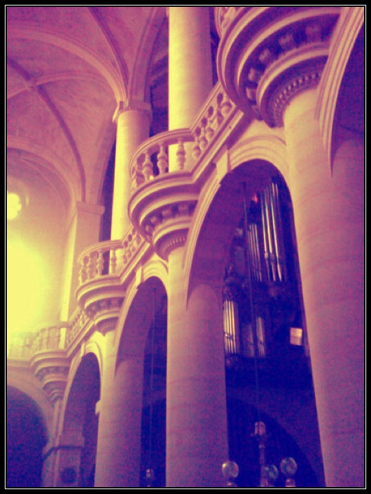 Rays of Heaven doth enter
St. Michael’s Cathedral
Paris