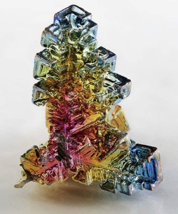 k4rkl3s:  intrinsicallylinkedlife:  Bismuth is a chemical element with symbol Bi and atomic number 83. Elemental bismuth may occur naturally uncombined, although its sulfide and oxide form important commercial ores. The pure element is 86% as dense as