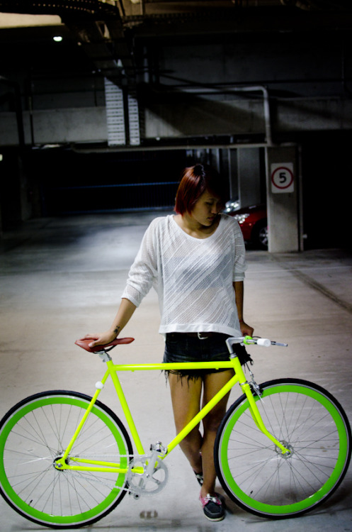 adeangphotography: Project 365: day 28Say hello to ‘helium’! (:My new fixie’s here! Gonna start post