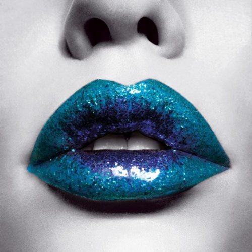 zeroluieland:  Delishmaybelline:  Read my lips…  