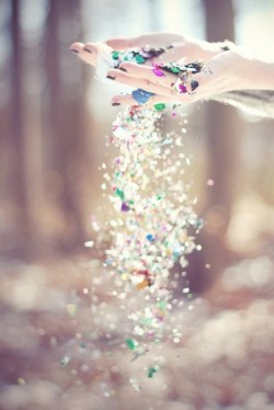 maybelline:  Glitter is glorious… 