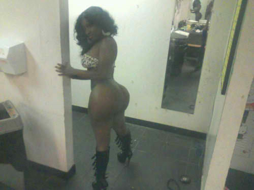 ExXxclusive