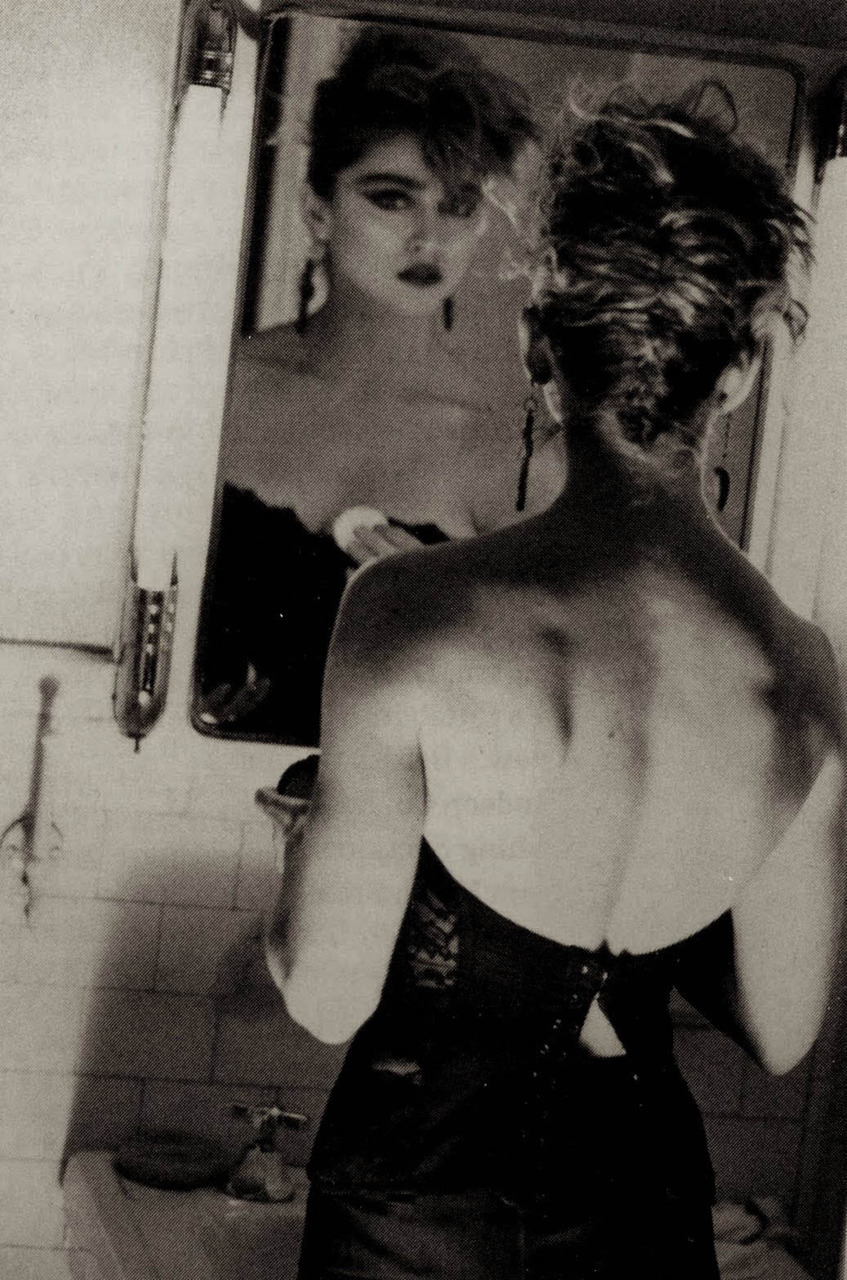  Madonna 