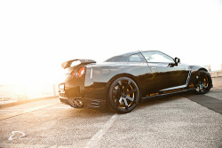 automotivated:  Nissan GT-R (by fourcross) 