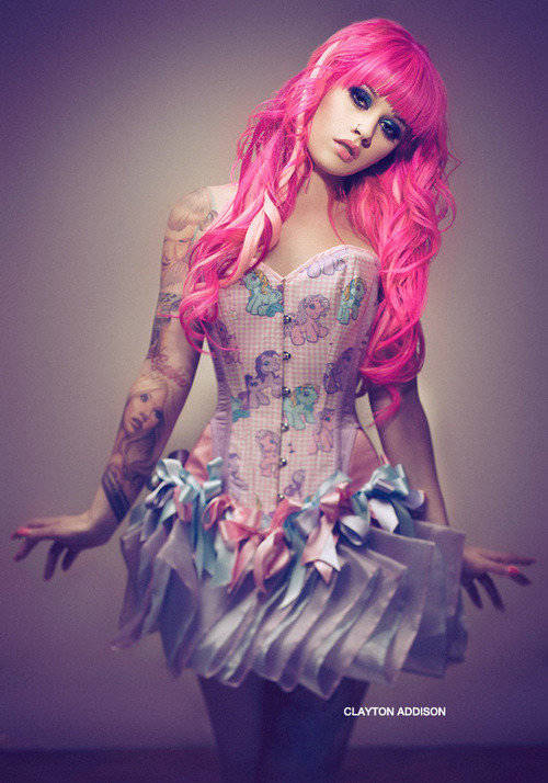 fuckyeahfantasyhair:  Kelly Eden 