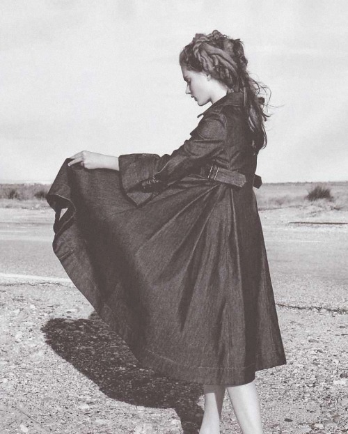bosconos:  Giedre Dukauskaite for Vogue Italia may 2008 by Carlotta Mainago. 