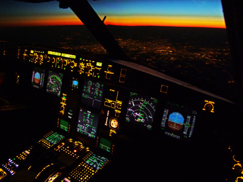 pedalfar:  SWISS A330-300 Flightdeck over Paris (via swiss_a320)