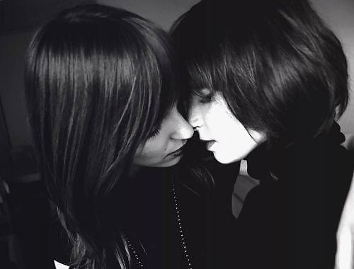 lesbilicious:  Karen’s heart was pounding - she was about to fall over the edge