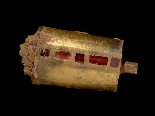 Conservators have discovered that three gold, garnet and enamel pieces from the Staffordshire Hoard 