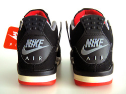 phuckindope:  Jordan bred 4s 