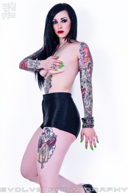 thebimboblog:  ilovetattoogirls:  bridgette