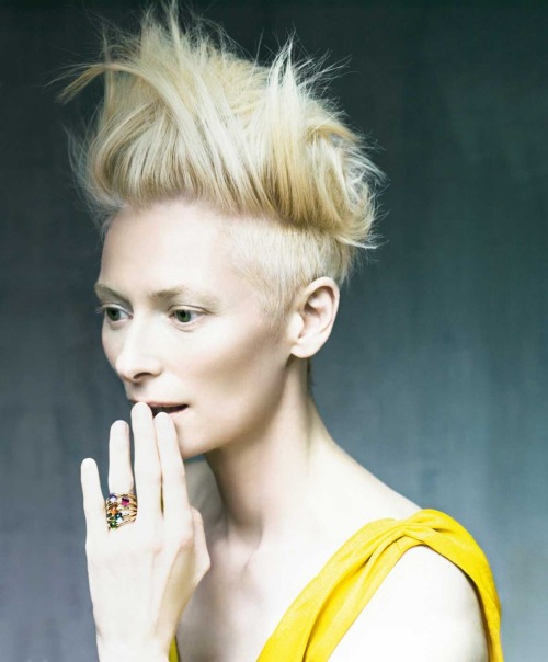 Porn somethingtoseeorhear:  Tilda Swinton   photos