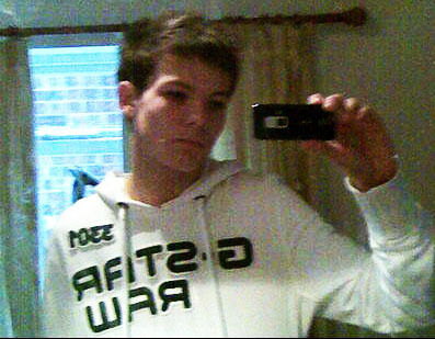 Porn moansharry:  lets not forget fetus louis photos