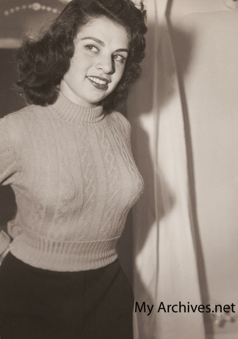 http://nudevintage.tumblr.com/post/12392376738