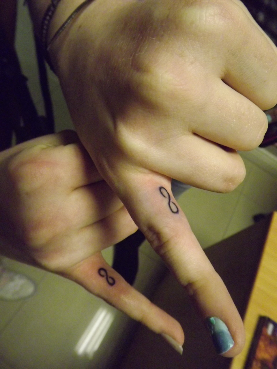Small Infinity Arrow Temporary Tattoo - Set of 3 – Little Tattoos