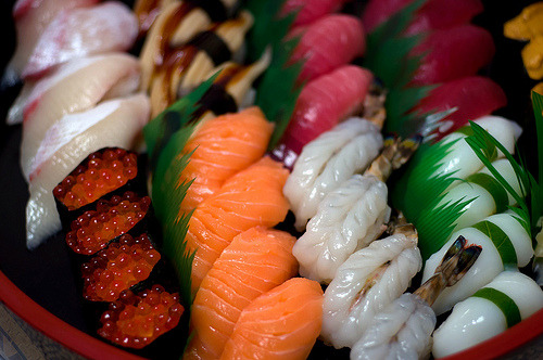 thenommables:  SUSHI　寿司 (by Masa Angenieux) 