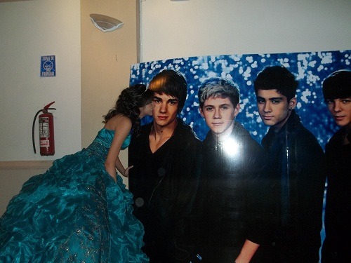s-ognare:  s-ognare:  Ayer &lt;3   05.11.12  porque mis quince fueron 20 dias
